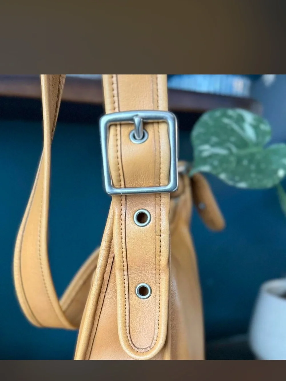 Coach 9966 Legacy zip
